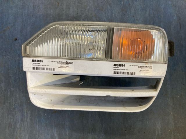 Nissan Skyline R33 1993-1997 L Spotlight