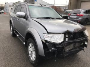 Mitsubishi Challenger KH 2010 -