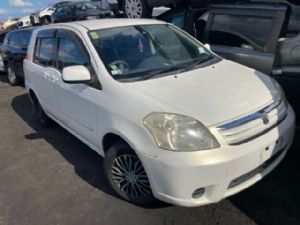 Toyota Raum NCZ20 2003-2011