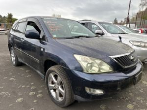 Toyota Harrier GSU35