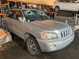 Toyota Kluger ACU20