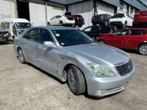 Toyota Crown GRS182 2004