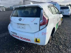 Toyota Aqua NHP10 2015-2017