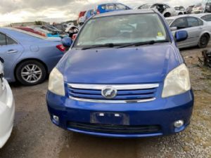 Toyota Raum NCZ20 2003-2011
