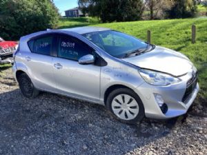Toyota Aqua NHP10 2015-2017