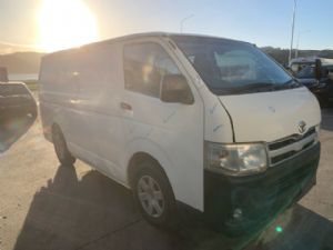 Toyota Hiace KDH200 03/05-09/06