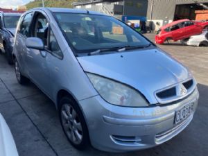 Mitsubishi Colt Z27A