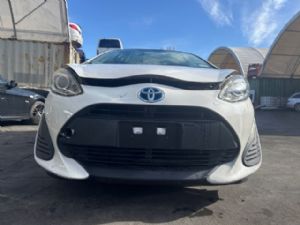 Toyota Aqua NHP10 2015-2017