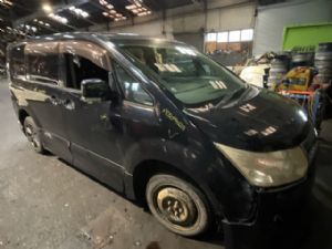 Mitsubishi Delica CV5W