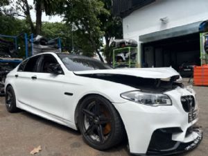 BMW 520i F10 LCI 2012-2016