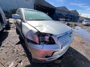 Toyota Avensis AZT250