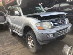 Mitsubishi Pajero V75W
