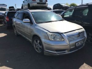 Toyota Avensis AZT250
