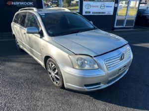 Toyota Avensis AZT250