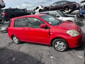 Toyota Raum NCZ20 2003-2011