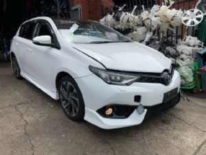 Toyota Corolla ZRE182