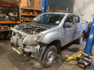 Isuzu D Max TFS85 4WD 2012-12/2015