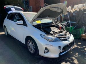 Toyota Corolla ZRE182