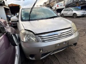 Toyota Raum NCZ20 2003-2011