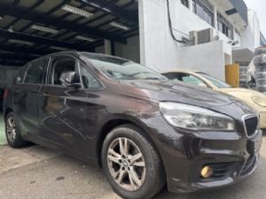 BMW 218i F45