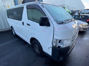 Toyota Hiace KDH200 03/05-09/06
