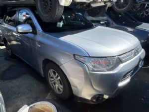 Mitsubishi Outlander GF8 2015->on