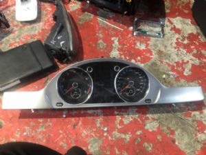 Volkswagen CC 1.8T 3.5C 2012-2016 Speedo