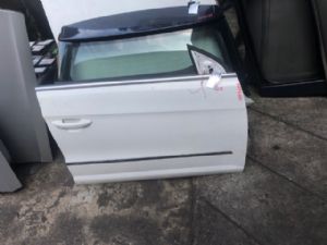 Volkswagen CC 1.8T 3.5C 2012-2016 RF Door Complete