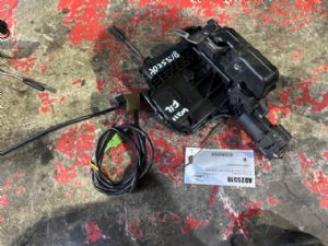 Mercedes-Benz E Class W211 2002-2009 LF Door Actuator