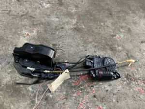 BMW 7 Series 740i RR Door Actuator
