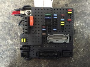 Volvo XC90 XC90 2007-2009 Rear Fuse Box