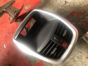 Peugeot 207 207 2006-2011 Dash Vent Surround Centre