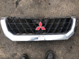 Mitsubishi Challenger K97W Grille