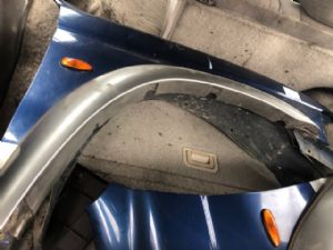 Mitsubishi Challenger K97W RF Guard Flare