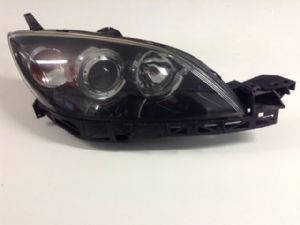 Mazda Axela BK 2003-2009 R Headlight (HID)