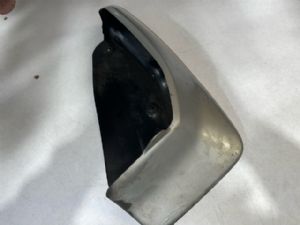 Toyota Hilux KZN185 RR Mudflap