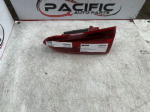 Hyundai Santa Fe TM HS281 R Tailgate Garnish
