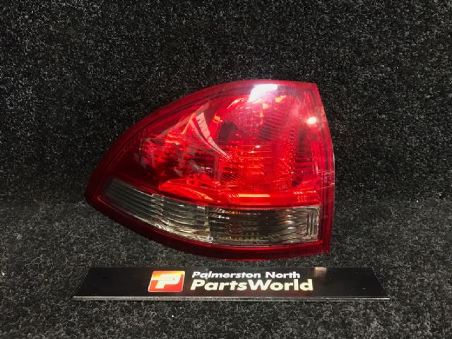 Mitsubishi Challenger KH 2010 - L Tail Light