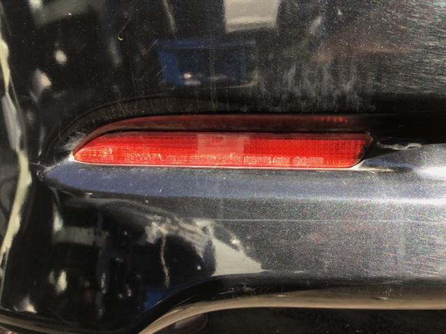 Toyota Wish ANE11 2003-2009 LR Bumper Reflector