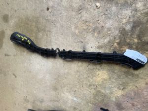 Toyota Axio NKE165 RR Bumper Retainer